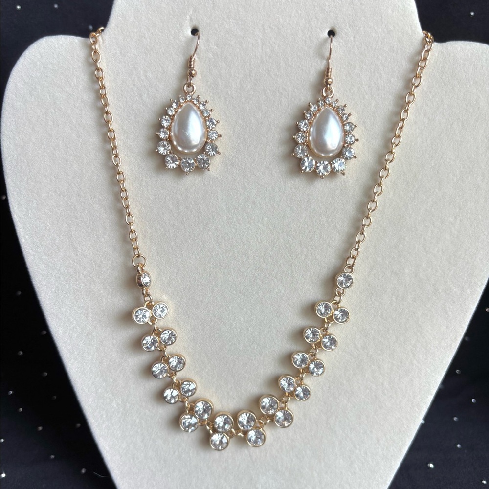 Gold Pearl Teardrop & Crystal Statement Necklace Set